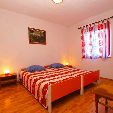 Apartment Aleksander 968 Valbandon